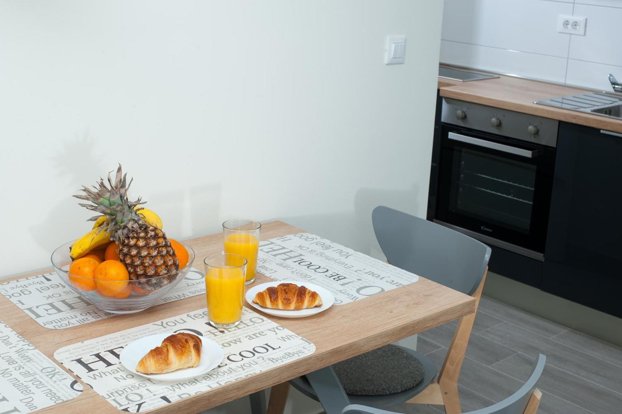 Seaside Luxury Suites Podstrana Rom bilde