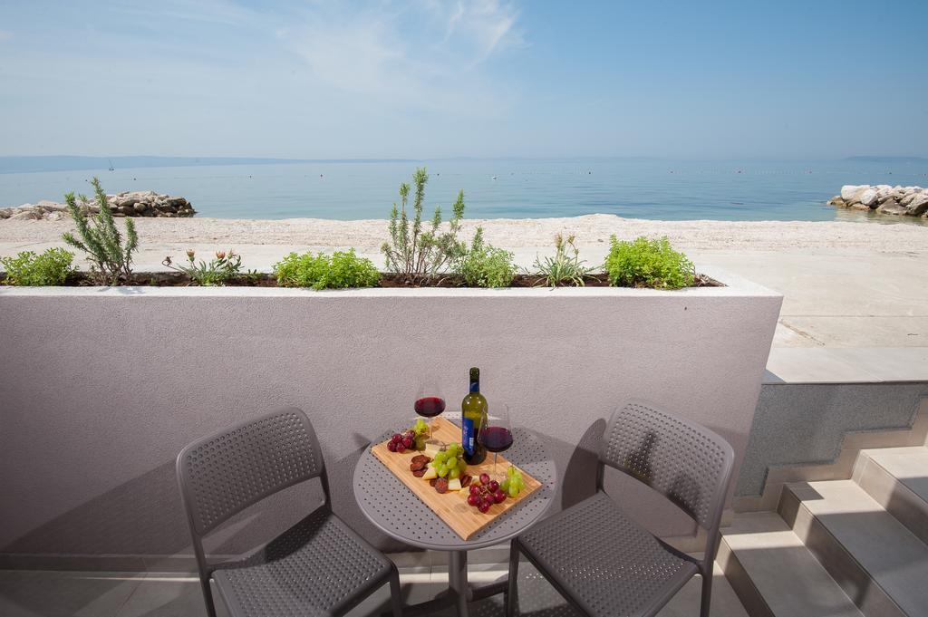 Seaside Luxury Suites Podstrana Eksteriør bilde