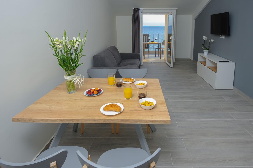 Seaside Luxury Suites Podstrana Eksteriør bilde