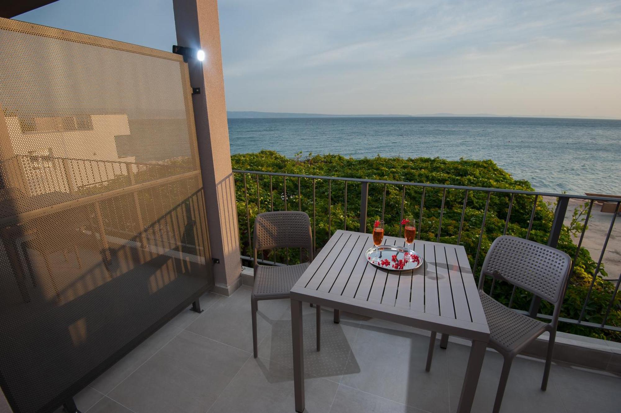 Seaside Luxury Suites Podstrana Eksteriør bilde